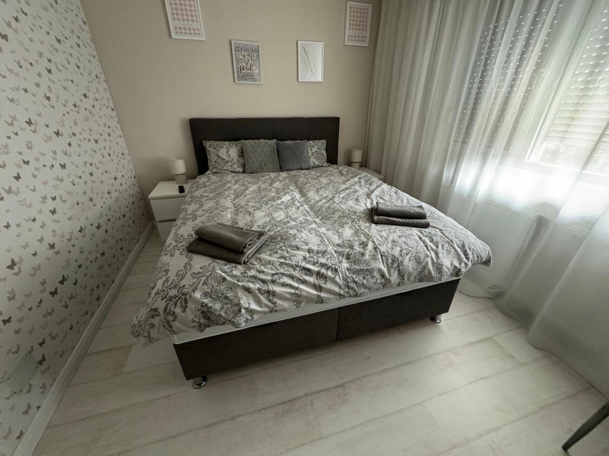 Maya Home Oradea Exterior photo